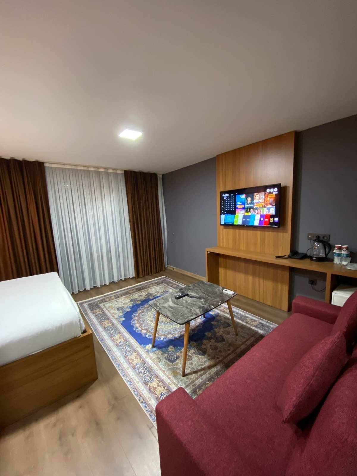 216 F&B Suites